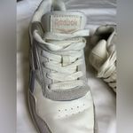 Reebok  Classic Harman Womens 8 Running Shoes Cream White Gray Sneakers Suede Photo 3