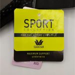 Wacoal Zipper-Front Sports Bra - Size 30D - NWT Photo 8