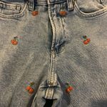 Arizona High Rise Mom Jeans Women’s 9 Light Wash Cherry Embroidered Denim Photo 4