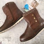 Muk Luks Winter Boots, Size 7 Brown Photo 0