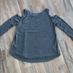 Cherish Cozy Gray Cold Shoulder Top L Photo 5