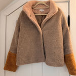 THML  women’s Sherpa Outerwear jacket Photo 0