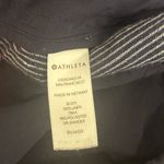 Athleta Women’s 100% linen pinstripe navy/white shorts casual beachside Bali 6 Photo 4