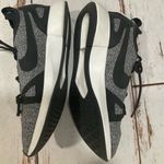 Nike WOMANS  DUEL RACER KNIT BLACK DARK GREY RUNNING SHOE Photo 5