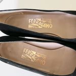 Salvatore Ferragamo Leather Low Heel Pumps Shoes Black Size 8.5 AAAA Narrow Photo 3