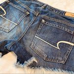 American Eagle NWOT Hi-Rise Festival Shorts Size 2 Distressed Denim Jean Shorts Photo 6