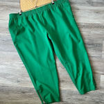 Eloquii NEW  green cropped pants w/‎ ankle zipper Photo 0