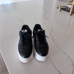 Nike Black and White Low-Top Sneakers Photo 2