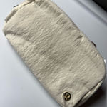 Lululemon  crossbody Photo 0