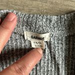 Garage  open cardigan Photo 1