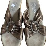 90's y2k vtg. bronze leather embellished wedge ONEX sandals heels size 9 1/2. Brown Photo 4
