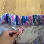 Lilly Pulitzer  Yasmin Brilliant Blue Its Electric Pink Coral  Shorts Size M Photo 2