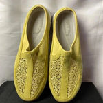 Easy Spirit  WO SIZE 10 LEATHER SLIP ON MULE MUSTARD YELLOW CROCHET LOOK Photo 2
