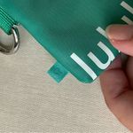 Lululemon Clippable Card Pouch - Maldives Green/Mint Moment Photo 4