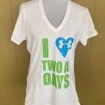 Under Armour women L heat gear loose fit v-cut short sleeve top white Photo 0