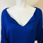 Free People XS Women's Shirt V-neck Blue 3/4s Photo 1
