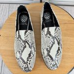 Vince Camuto  Jendaya2 Snake Animal‎ Print Slip On Loafer Ivory Black Size 9.5 Photo 4