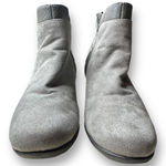 Croft & Barrow with Ortholite Ecco Women's Gray Ankle Faux Suede Booties Sz 6 M Photo 2