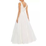 Mac Duggal IEENA for  Tailored V-Neck Ballgown Women's 8 White A-Line Photo 1