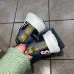 New balance tennis shoe Black Size 7.5 Photo 1