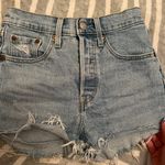 Levi’s 501 Shorts Photo 0