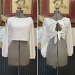 Gianni Bini GB  Cropped Eyelet Open Tie Back White Cropped Top - Sz M 💕🎀 Photo 1