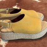 OTBT  platform sandals  size 8.5  Like new Photo 0