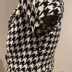 Body Central 🛍 Black & White Cropped Blazer Size S 4 🛍 Photo 3