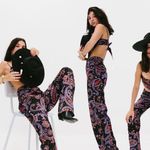 Danielle Bernstein β
NWT Ankle Flare Paisley Pants - Multicolored Purple β
Photo 11