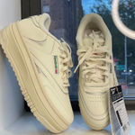 Reebok  Club C Extra Sneakers off white chalk ecru Photo 0