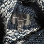 Romeo + Juliet Couture Turtleneck Knit Tunic Sweater w/ Fringe Trim Size Small Photo 3