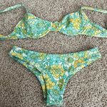 Kulani Kinis Bikini Photo 0