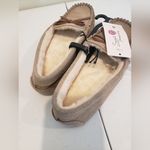secret treasures NWT  Suede House Shoes Size 6 Photo 2