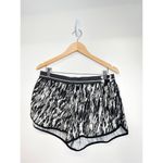 Under Armour Shorts Womens Size Large Athletic Black White Running Shorts Photo 2