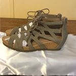 Earth Spirit Women's Kendra Wedge Sandals size 8 Photo 3