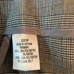 PLUS SIZE Emily 2 piece women’s pant suit. Size 22 Gray Photo 4