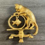 Vintage Avon Gold Brooch Cat Dangling Fish Fishbowl Pin Photo 0