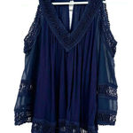 Heartloom  sizs XS blue cold shoulder‎ blouse crochet trim detail v neck Photo 0