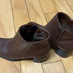 White Mountain Brown Boots Size 6.5 Photo 2