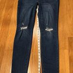 Old Navy  women’s rockstar pull on distressed jegging size 8. Photo 3
