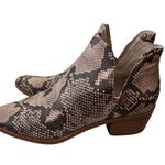 Dolce Vita Side Photo 5