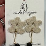 Maker Megan Handmade Retro Floral Polymer Clay Dangle Earrings Black Photo 1