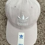Adidas light purple hat Photo 0