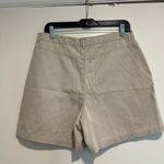 Cuffy's of Cape Cod Women’s Size: 12 Tan chino Shorts 100% Cotton. Photo 1