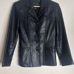 Danier ladies Black soft Leather Jacket with Tailored Silhouette size 4 Photo 2
