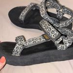 Teva Women’s Cheetah  White Platform Print Sandals 7 Photo 5