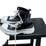 SheIn Women’s Sneakers 8 Black/White Photo 1