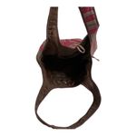 Shoulder silk bag can be closed two way's. Button is made out of coconut shell. Red Photo 7