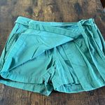 Vineyard Vines blue/green skort Photo 4