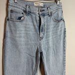 Abercrombie & Fitch  90's Slim Straight Ultra High Rise jeans Photo 1